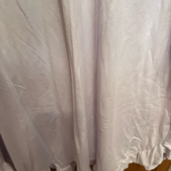 Women’s Long Night Gown NWT Color is Lilac - Picture 4 of 8